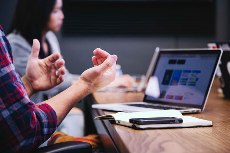 12 Top Sales Enablement Tools to Set Sales Reps Up for Smashing Success
